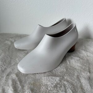 Melissa Mid Pump White Rubber Heeled Boot